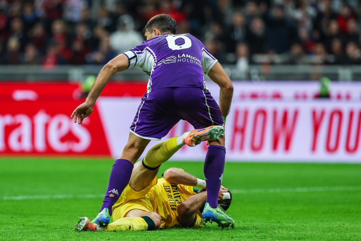 Open Var – Milan-Fiorentina, De Marco: “Su Gimenez non era rigore, VAR non doveva intervenire” – L’audio Arbitro-Var in campo Open Var – Milan-Fiorentina, De Marco: “Su Gimenez non era rigore, VAR non doveva intervenire” – L’audio Arbitro-Var in campo