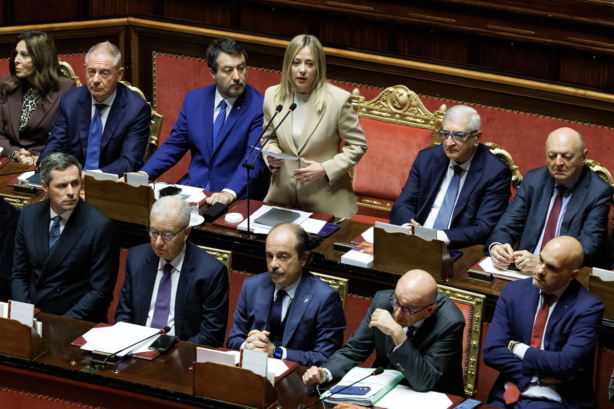 Meloni: “No soldati a Kiev. Riconoscimento Palestina solo senza Hamas”. Ok del Senato alla risoluzione di maggioranza Meloni: “No soldati a Kiev. Riconoscimento Palestina solo senza Hamas”. Ok del Senato alla risoluzione di maggioranza