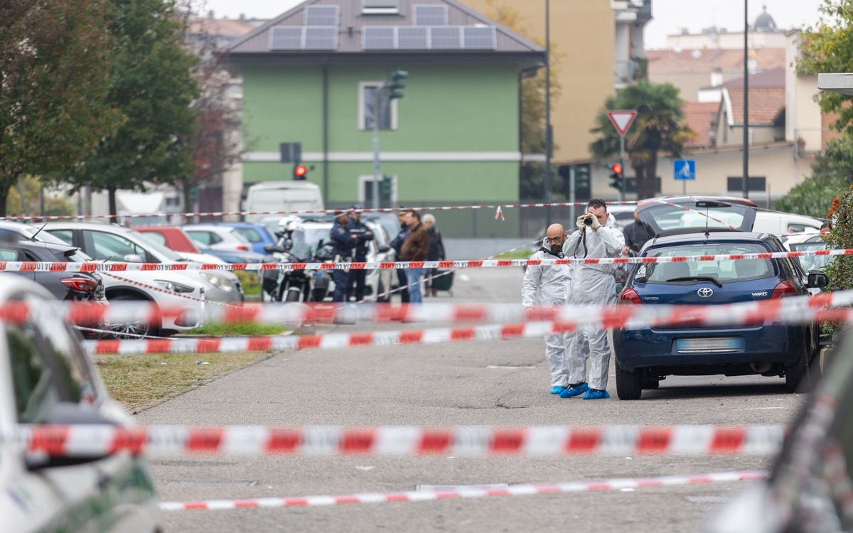 Milano, ancora un femminicidio: è morta in serata la donna accoltellata dall’ex marito. La confessione: “Sono un assassino e un fallito” Milano, ancora un femminicidio: è morta in serata la donna accoltellata dall’ex marito. La confessione: “Sono un assassino e un fallito”