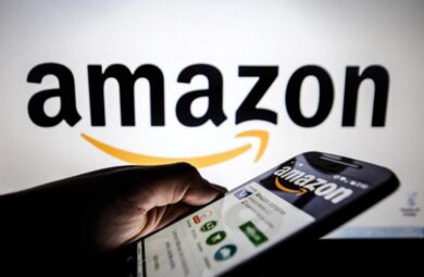 Amazon prepara la più grande ondata di licenziamenti della storia. Addio umani, arrivano i robot: a rischio oltre mezzo milione di posti