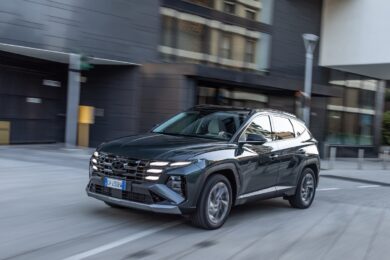 Hyundai Tucson 2026: full-hybrid da 239 CV e prezzi invariati