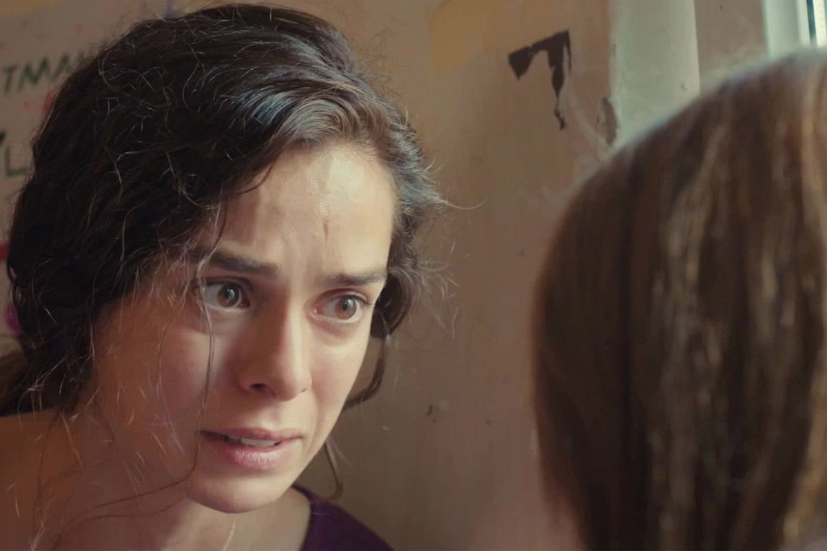 La forza di una donna, anticipazioni 22 ottobre 2025: video choc su Nisan e Doruk. Bahar sotto ricatto La forza di una donna, anticipazioni 22 ottobre 2025: video choc su Nisan e Doruk. Bahar sotto ricatto
