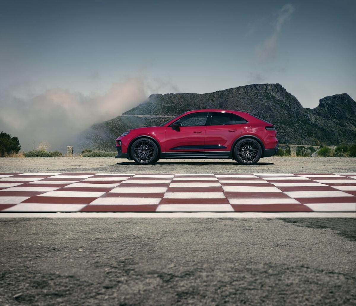 Porsche Macan GTS elettrica: 571 CV e 586 km di autonomia