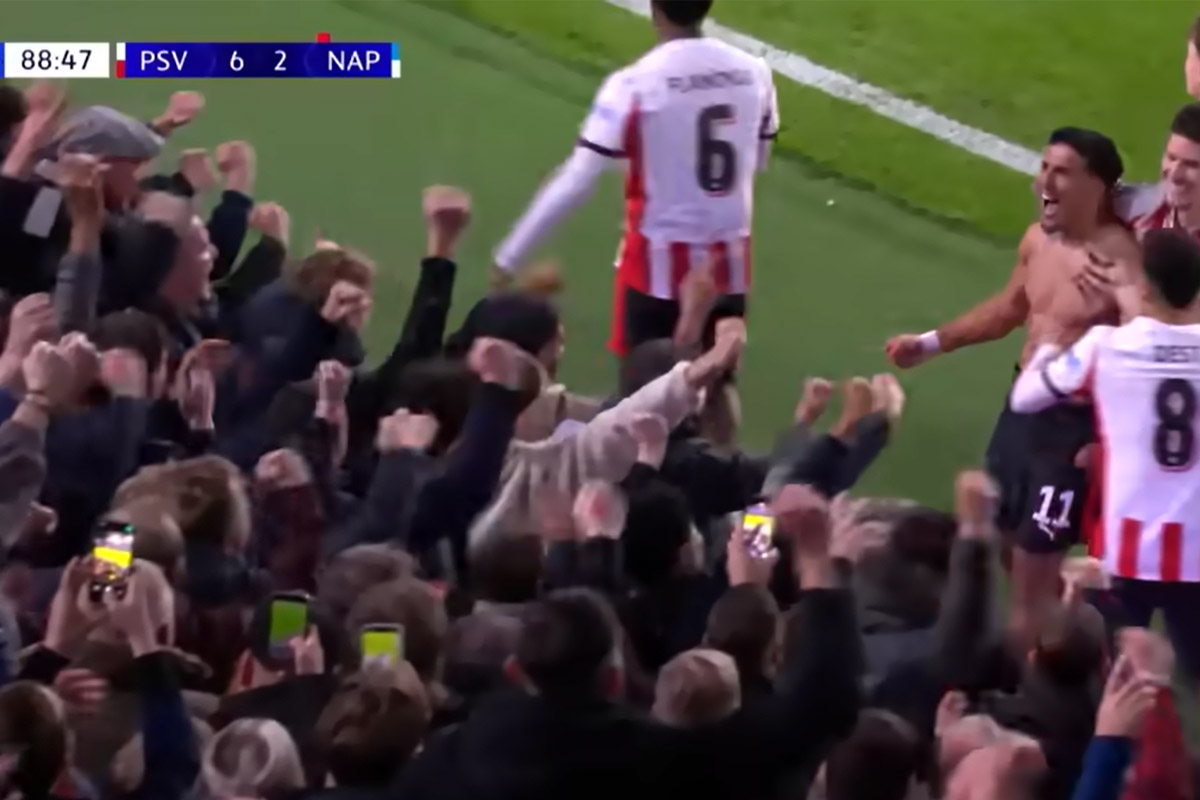 McTominay non basta: il Napoli travolto 6-2 dal PSV, serata da incubo in Olanda. Guarda gli Highlights McTominay non basta: il Napoli travolto 6-2 dal PSV, serata da incubo in Olanda. Guarda gli Highlights