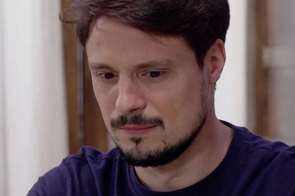 Un Posto al Sole anticipazioni 23 ottobre 2025: Gianluca viene smascherato, la vendetta di Cotugno e la scelta shock di Alfredo Un Posto al Sole anticipazioni 23 ottobre 2025: Gianluca viene smascherato, la vendetta di Cotugno e la scelta shock di Alfredo