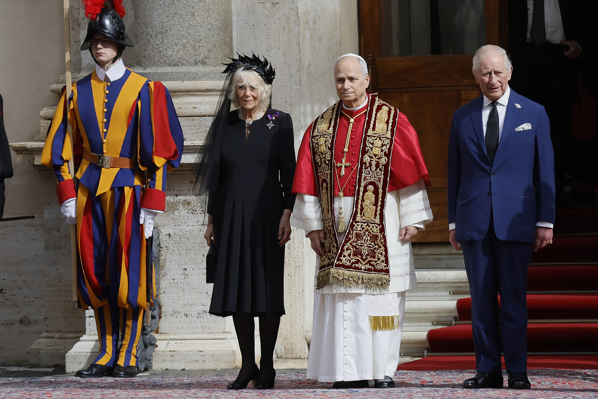 Le visite nel Bel Paese e quella prima volta da re, l’amore dei sovrani britannici per Italia e gli aneddoti curiosi nel libro di Ilaria Grillini Le visite nel Bel Paese e quella prima volta da re, l’amore dei sovrani britannici per Italia e gli aneddoti curiosi nel libro di Ilaria Grillini