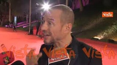 Stefano Accorsi: “Non lasciamo sole le persone manipolate o vittime di violenza”