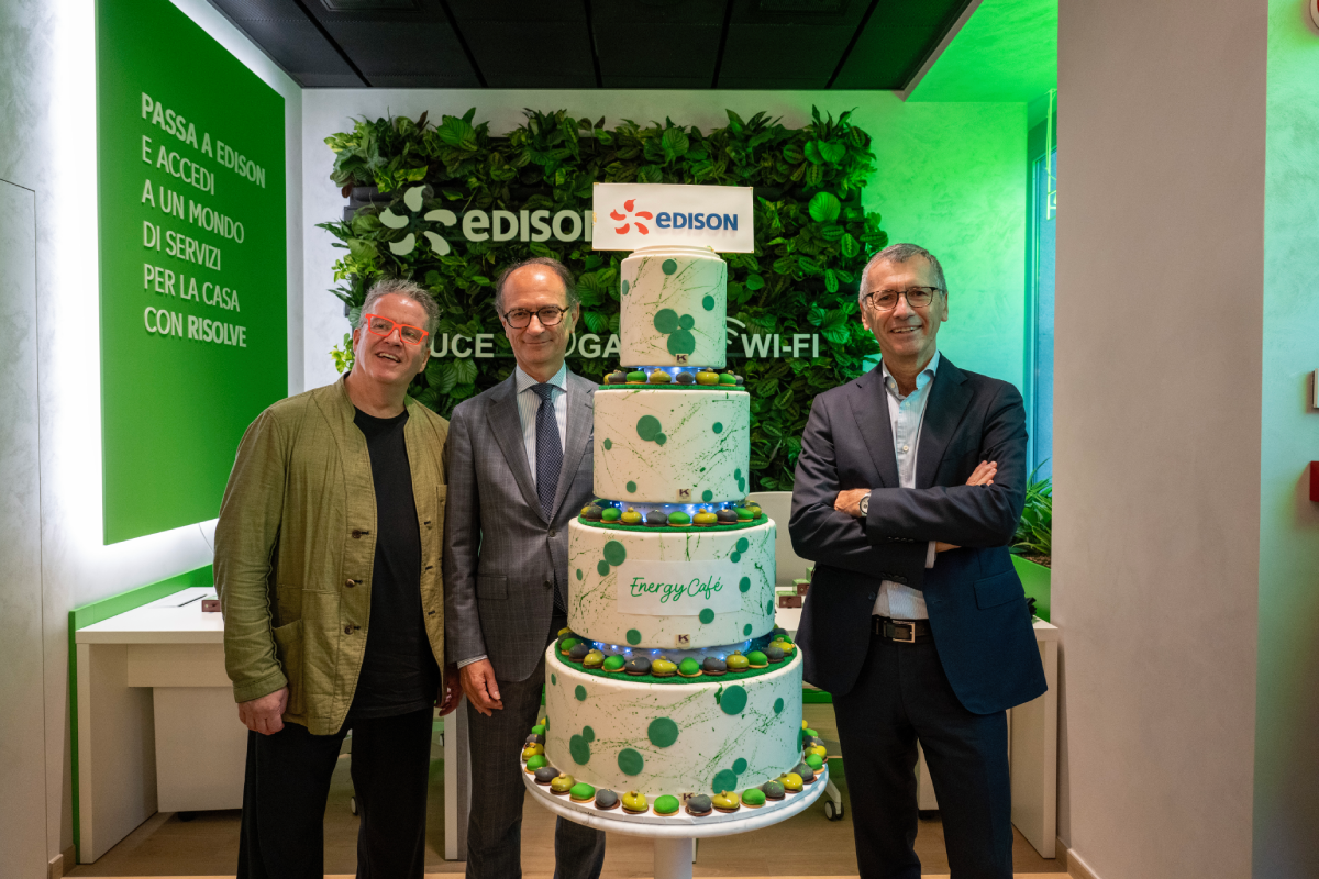 Edison Energia inaugura l’Energy Café: 1.100 negozi in tutta Italia Edison Energia inaugura l’Energy Café: 1.100 negozi in tutta Italia