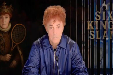 Crozza-Sinner ironizza sulla Coppa Davis tra bandiere sbagliate e tornei da 6 milioni