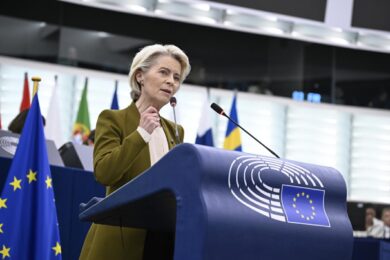 Terre rare, von der Leyen al lavoro: “Basta dipendere dalla Cina. Serve un piano europeo subito”