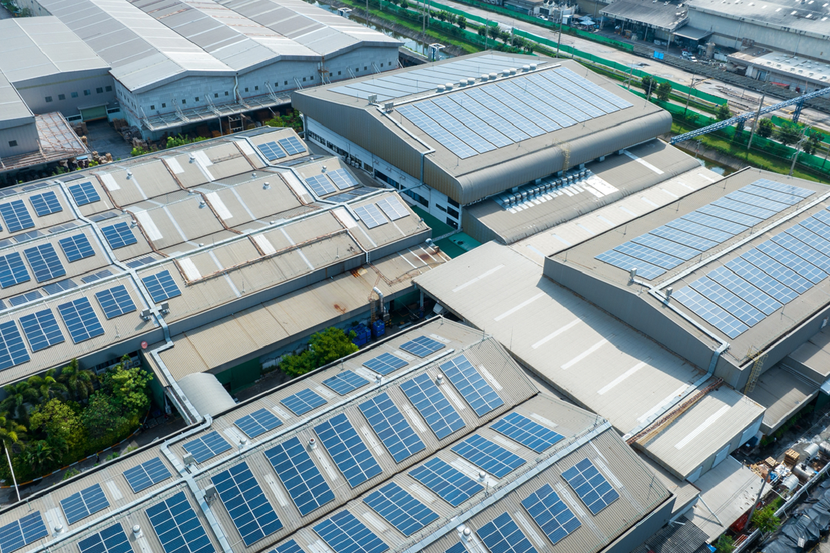Plenitude e COESA presentano WeCER: nuova energia condivisa per le aziende italiane Plenitude e COESA presentano WeCER: nuova energia condivisa per le aziende italiane