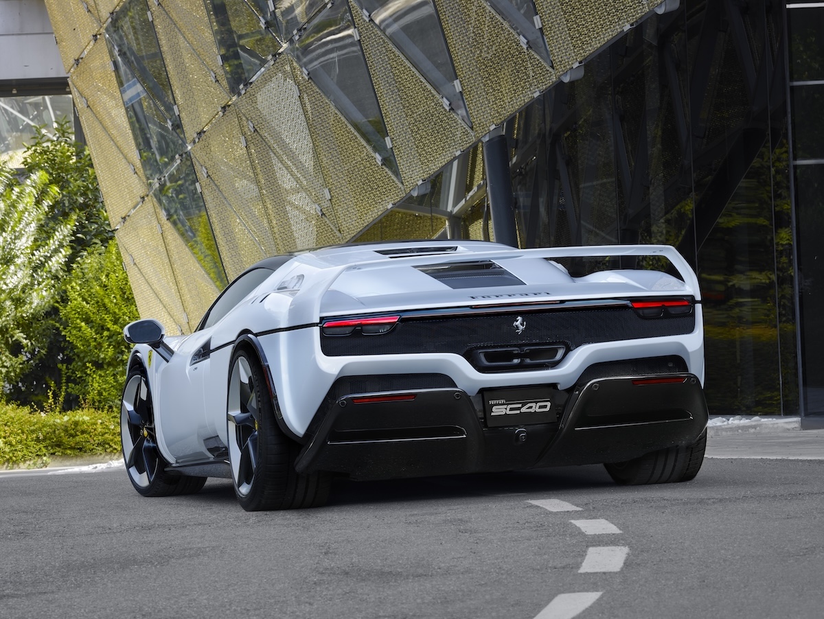 Ferrari SC40 One-Off: omaggio alla F40 su base 296 GTB