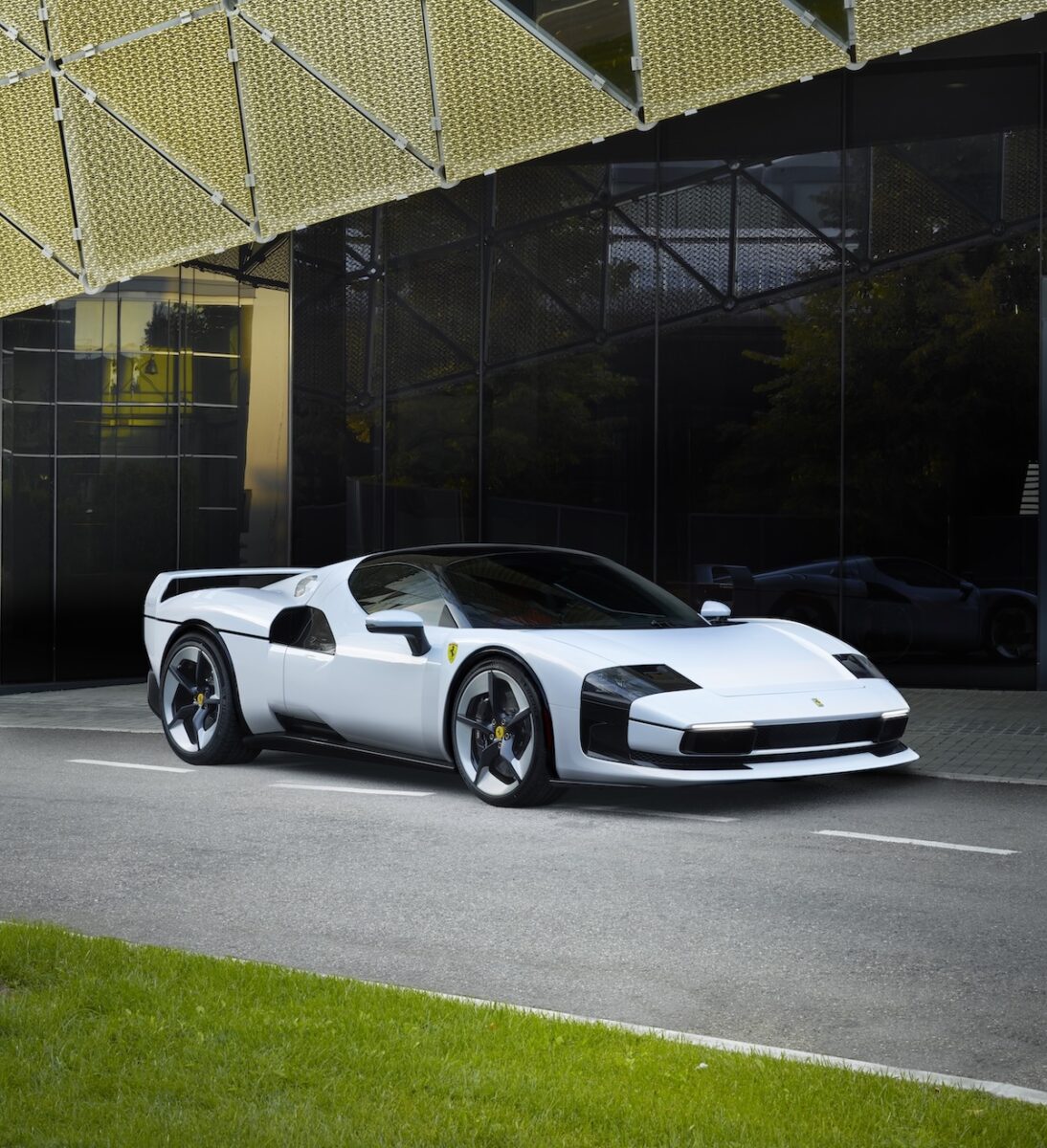 Ferrari SC40 One-Off: omaggio alla F40 su base 296 GTB