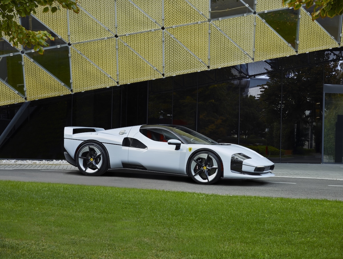 Ferrari SC40 One-Off: omaggio alla F40 su base 296 GTB