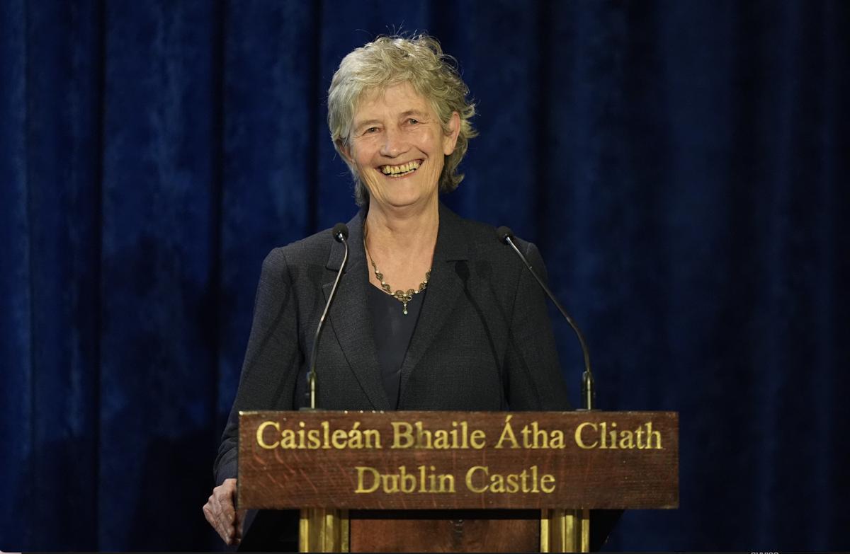 Irlanda, Catherine Connolly è la nuova presidente. Perchè per il governo può essere un problema Irlanda, Catherine Connolly è la nuova presidente. Perchè per il governo può essere un problema
