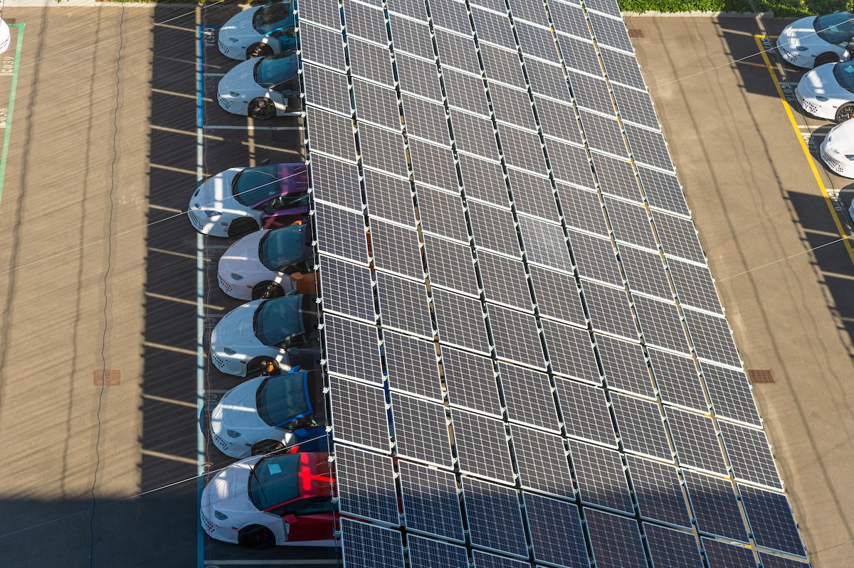 Lamborghini accelera sul fotovoltaico: più autonomia energetica Lamborghini accelera sul fotovoltaico: più autonomia energetica