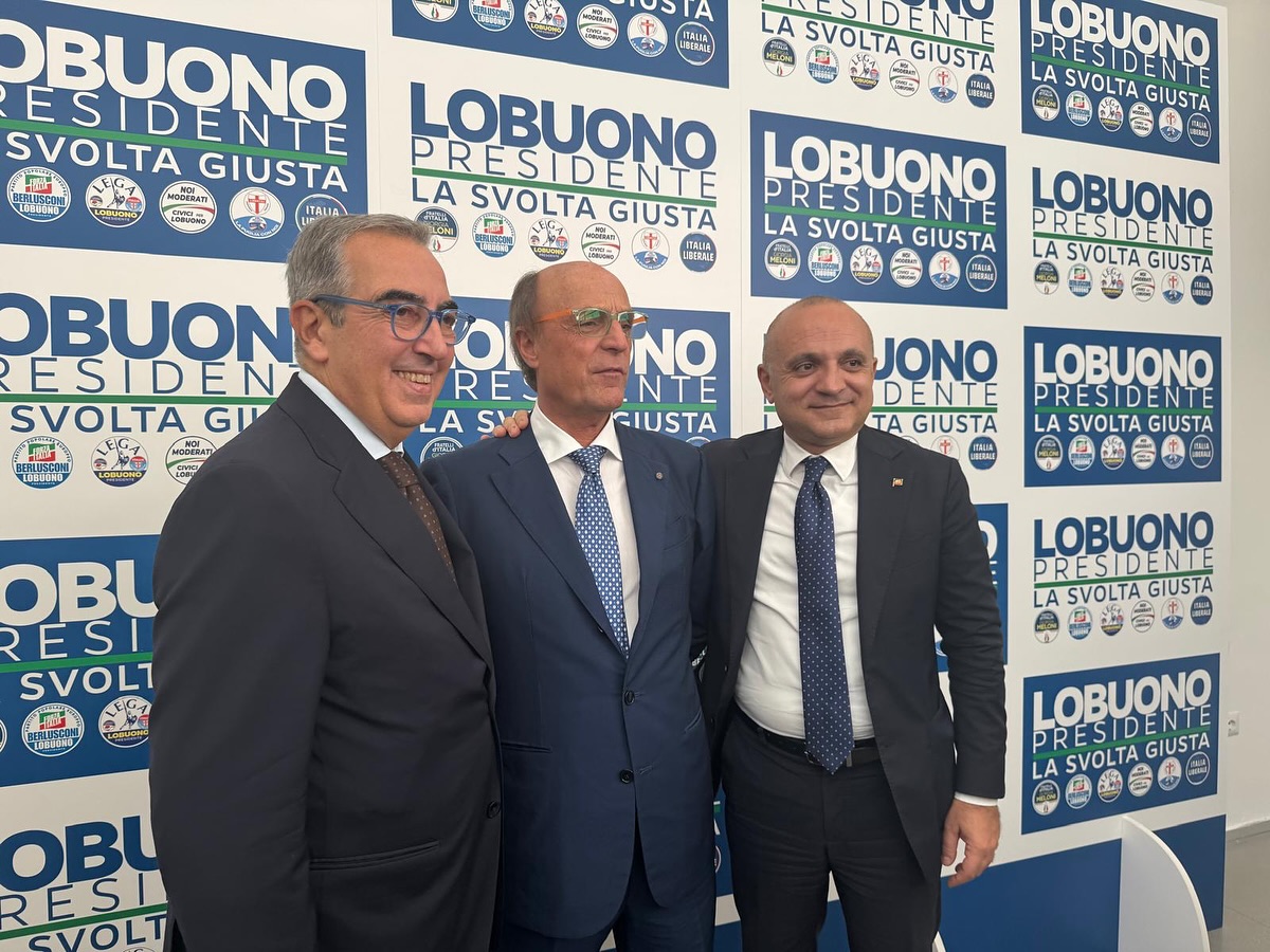 Decaro – Lobuono: al via la corsa per la presidenza della Regione Puglia Decaro – Lobuono: al via la corsa per la presidenza della Regione Puglia