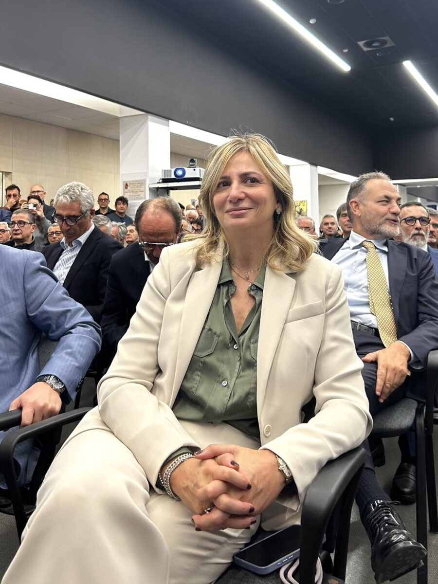 Decaro – Lobuono: al via la corsa per la presidenza della Regione Puglia Decaro – Lobuono: al via la corsa per la presidenza della Regione Puglia