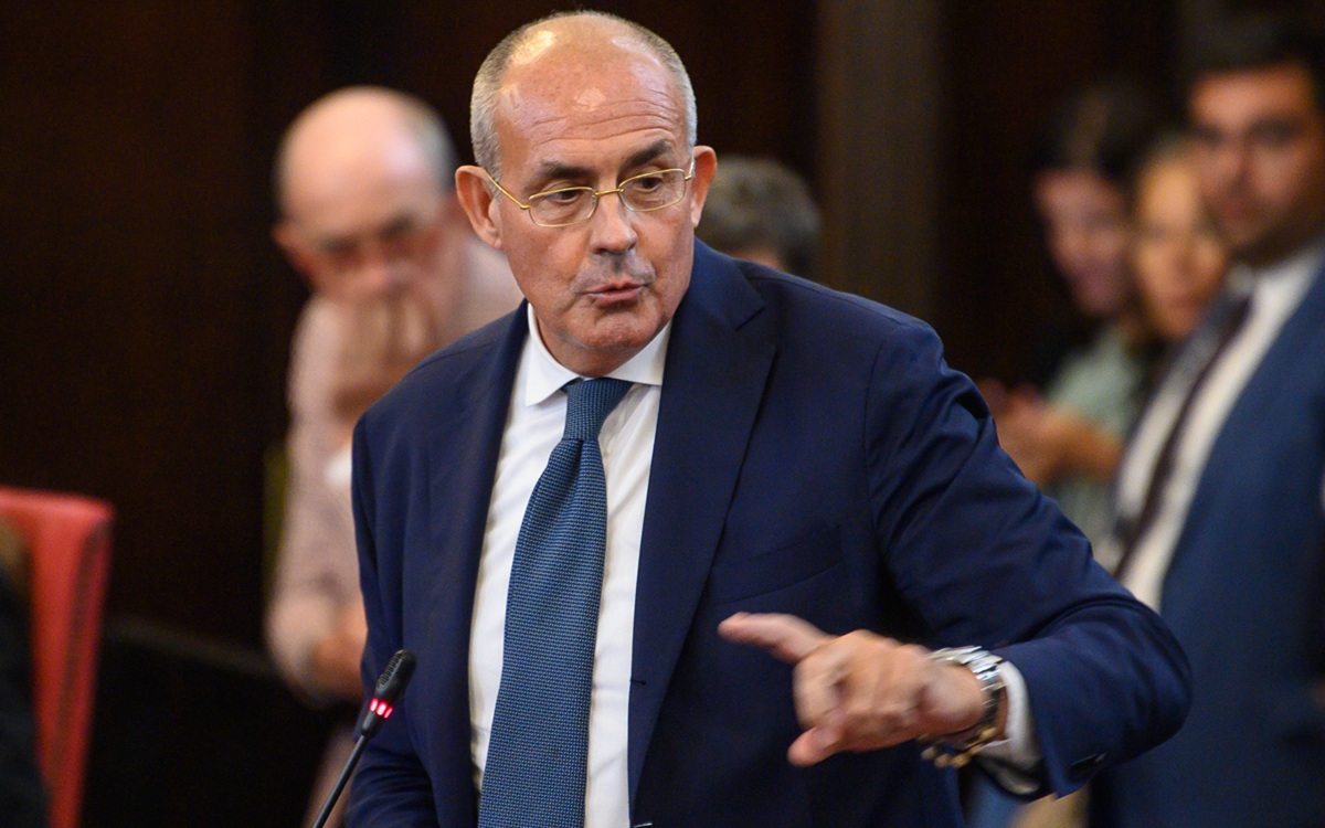 Marcora (FdI) attacca Sala e Scavuzzo: “Milano paralizzata da un caos urbanistico senza precedenti” Marcora (FdI) attacca Sala e Scavuzzo: “Milano paralizzata da un caos urbanistico senza precedenti”