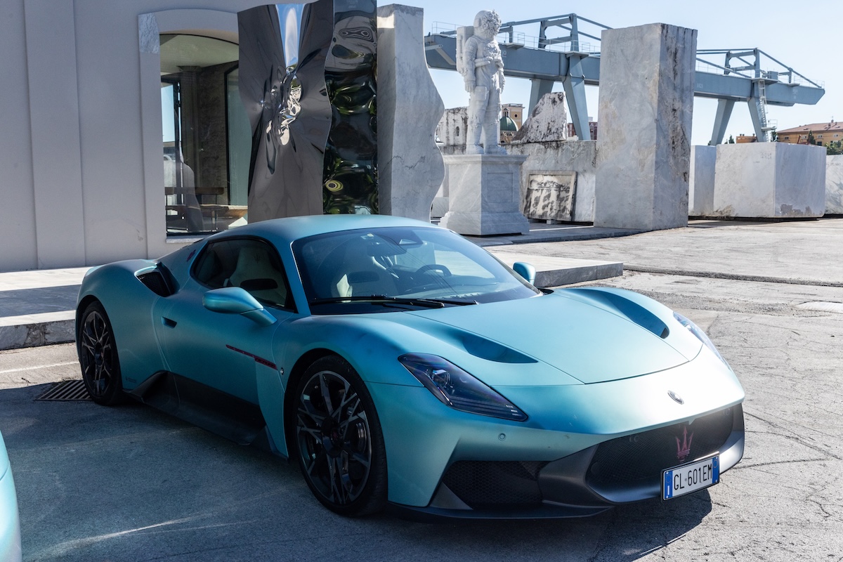 Maserati MCPURA: la Driving Experience che accende la Versilia