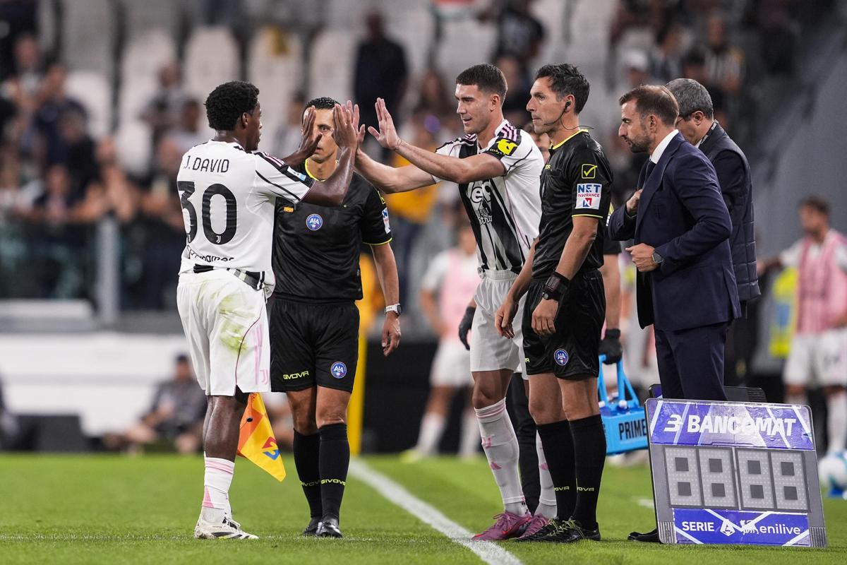 Juventus-Spalletti, il rilancio di Koopmeiners-David e il nodo Vlahovic – Molina, Hjulmand e i nomi per il calciomercato di gennaio Juventus-Spalletti, il rilancio di Koopmeiners-David e il nodo Vlahovic – Molina, Hjulmand e i nomi per il calciomercato di gennaio