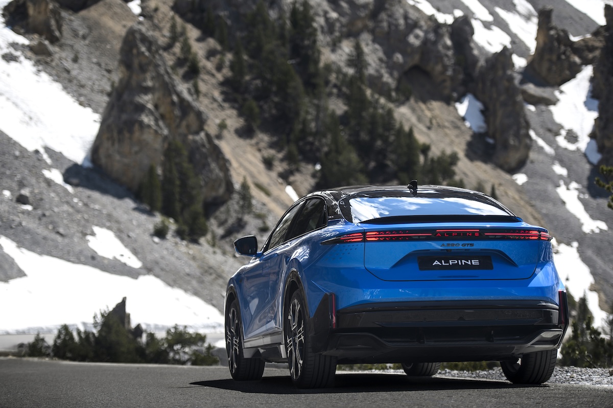 Alpine A390, sport fastback elettrica con Active Torque Vectoring Alpine A390, sport fastback elettrica con Active Torque Vectoring