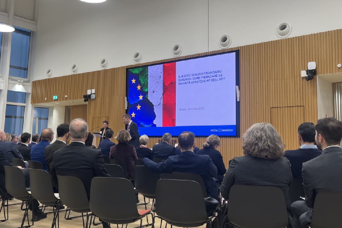 Intesa Sanpaolo presenta ‘Il nuovo quadro finanziario europeo’: focus su investimenti, competitività e crescita sostenibile Intesa Sanpaolo presenta ‘Il nuovo quadro finanziario europeo’: focus su investimenti, competitività e crescita sostenibile