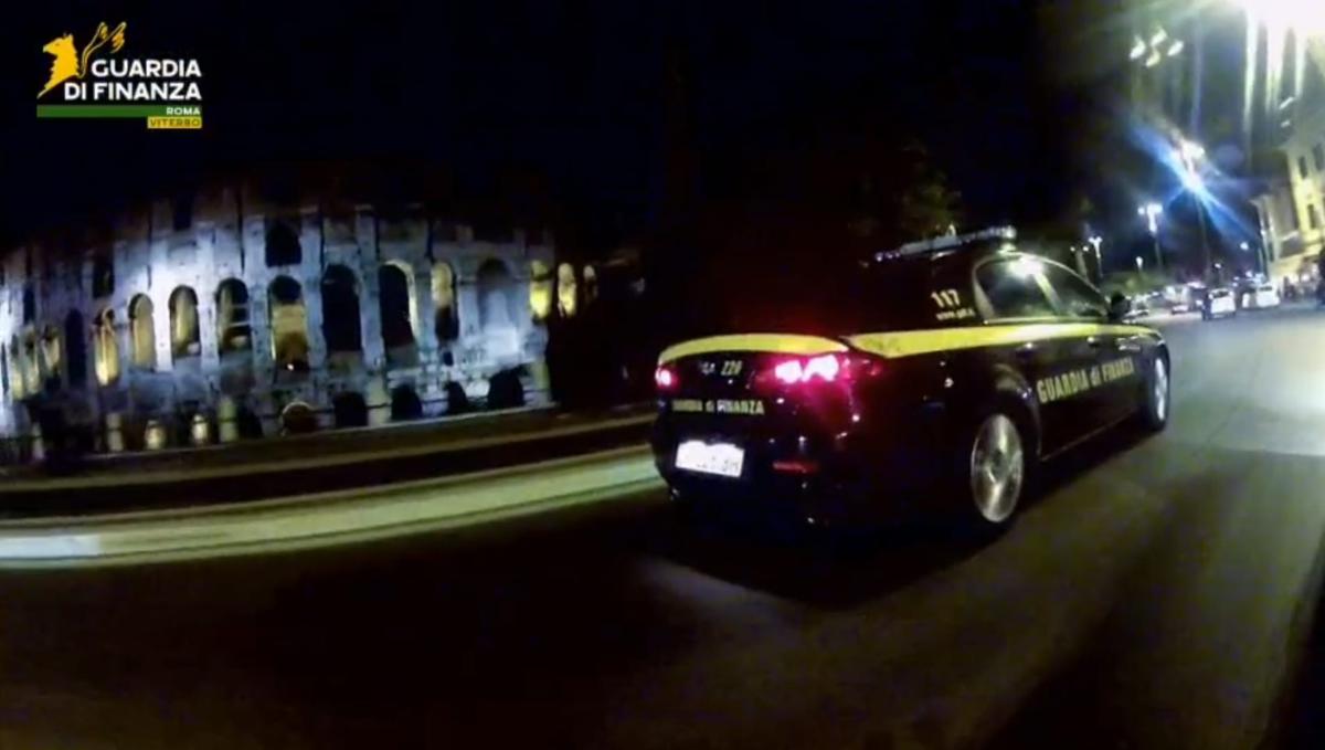 Guardia di Finanza Roma e Viterbo: sequestro preventivo per oltre 93 milioni nei confronti di 123 indagati per reati fiscali e riciclaggio Guardia di Finanza Roma e Viterbo: sequestro preventivo per oltre 93 milioni nei confronti di 123 indagati per reati fiscali e riciclaggio