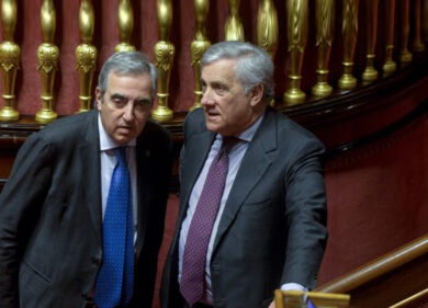 Giustizia, Gasparri: “Ottimo Di Pietro che voterà SI’, meglio lui di Davigo con la sua arroganza”