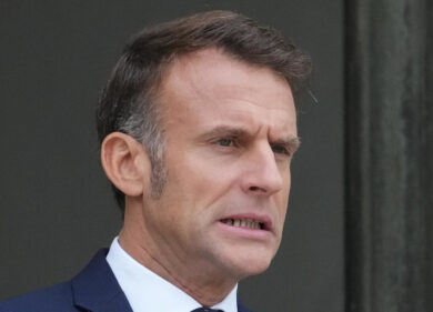 Macron, fiducia a picco: record storico negativo. Solo l’11% dei francesi è con lui