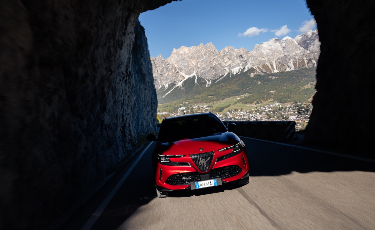 Alfa Romeo Junior: edizione Milano Cortina tra ibrido e EV Alfa Romeo Junior: edizione Milano Cortina tra ibrido e EV