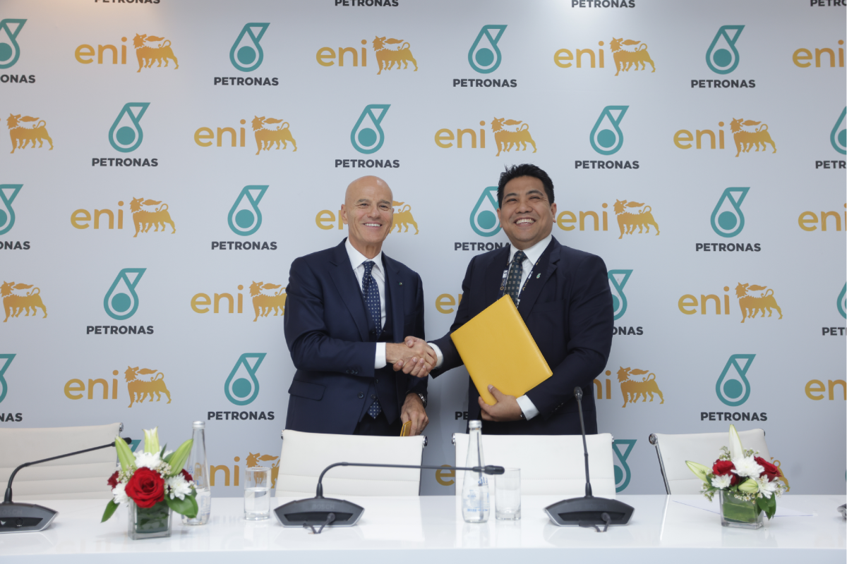 Eni e PETRONAS: firmato accordo per la creazione di una società paritetica per le attività Upstream in Indonesia e Malesia Eni e PETRONAS: firmato accordo per la creazione di una società paritetica per le attività Upstream in Indonesia e Malesia