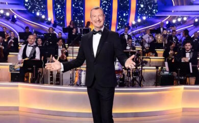 Amadeus pronto per la nuova Corrida, ma viene scaricato da Amici 25: al suo posto un ex volto di primo piano della Rai