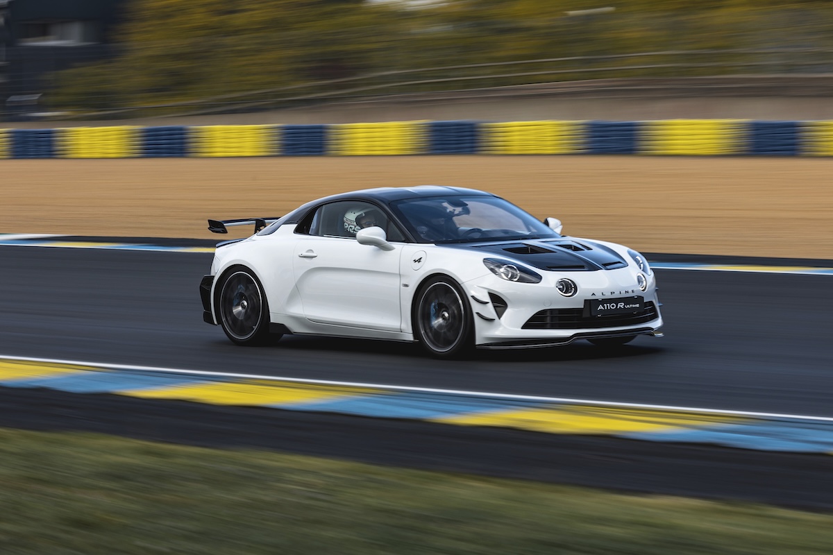 Alpine A110 R Ultime: 345 CV e personalizzazione estrema Alpine A110 R Ultime: 345 CV e personalizzazione estrema