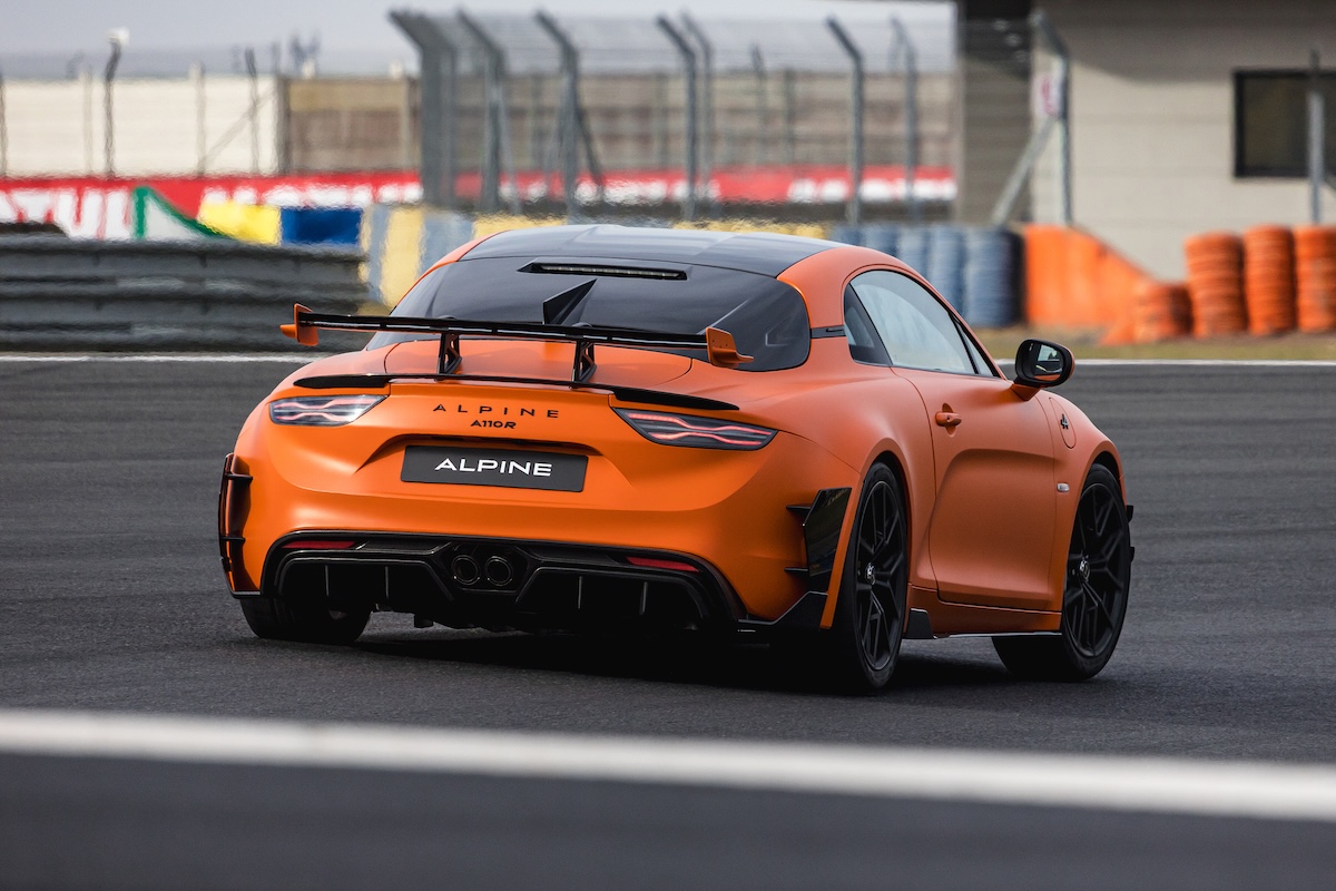 Alpine A110 R Ultime: 345 CV e personalizzazione estrema Alpine A110 R Ultime: 345 CV e personalizzazione estrema