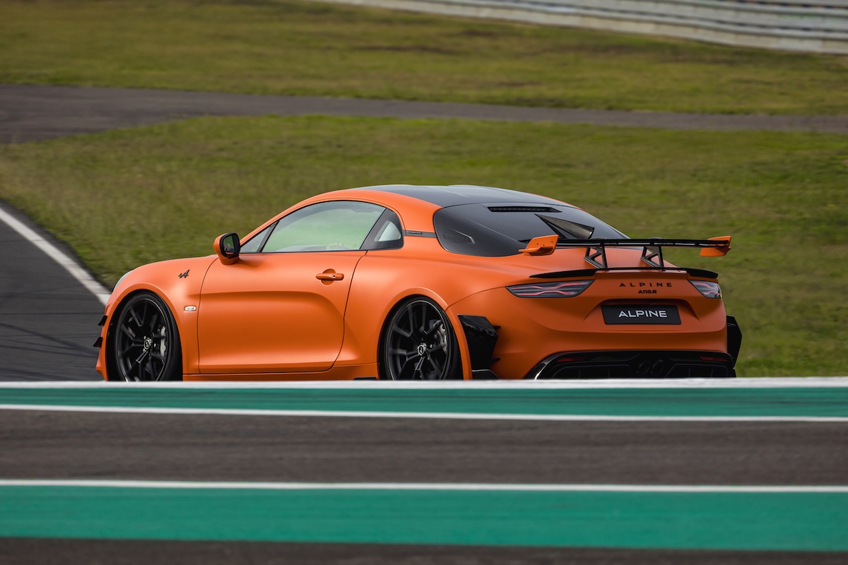 Alpine A110 R Ultime: 345 CV e personalizzazione estrema Alpine A110 R Ultime: 345 CV e personalizzazione estrema