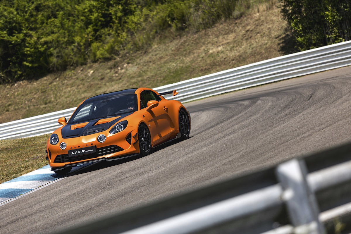 Alpine A110 R Ultime: 345 CV e personalizzazione estrema Alpine A110 R Ultime: 345 CV e personalizzazione estrema