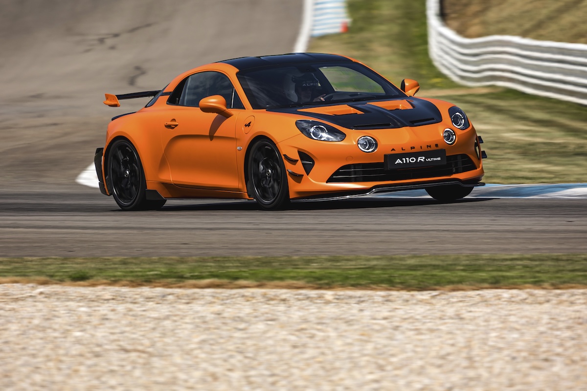 Alpine A110 R Ultime: 345 CV e personalizzazione estrema Alpine A110 R Ultime: 345 CV e personalizzazione estrema