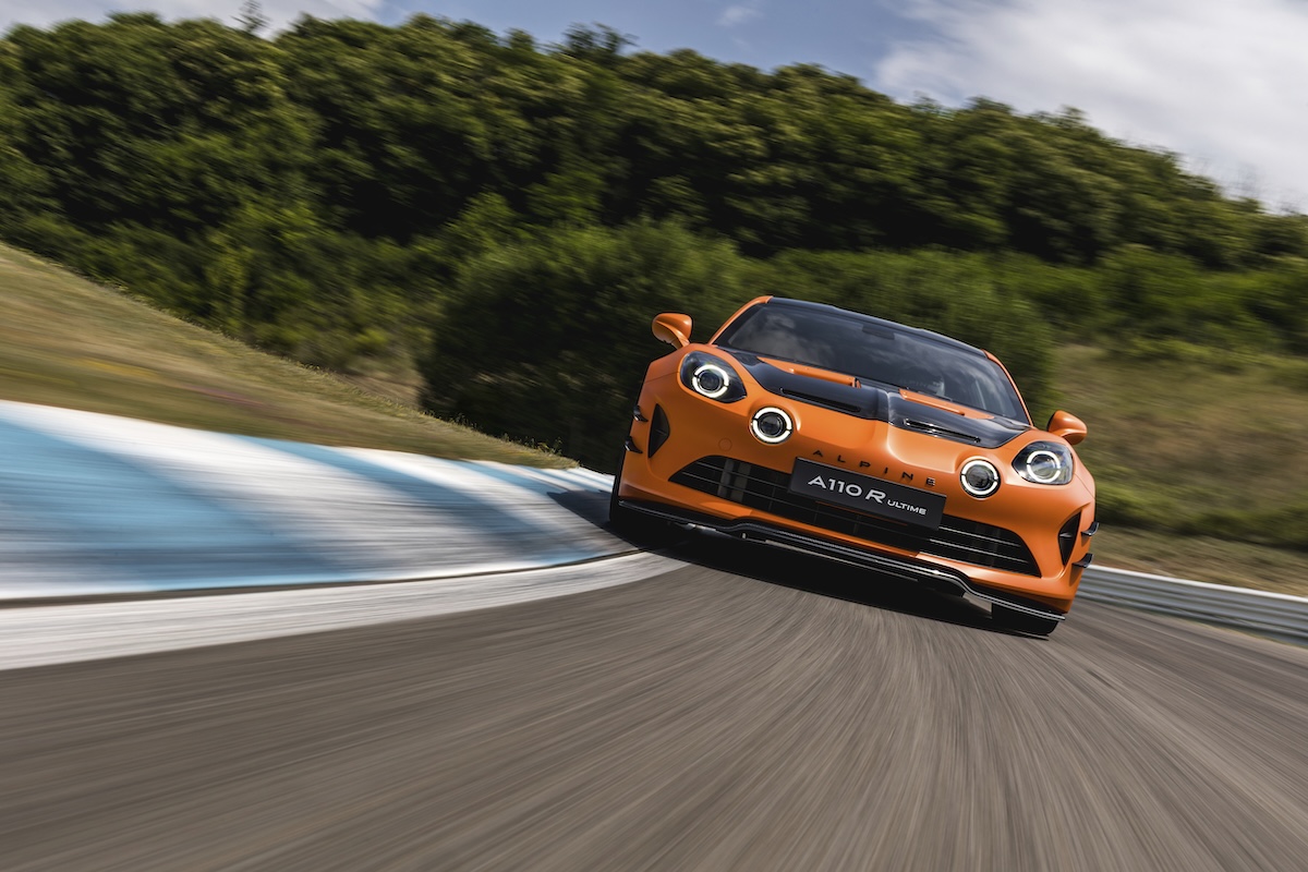 Alpine A110 R Ultime: 345 CV e personalizzazione estrema Alpine A110 R Ultime: 345 CV e personalizzazione estrema