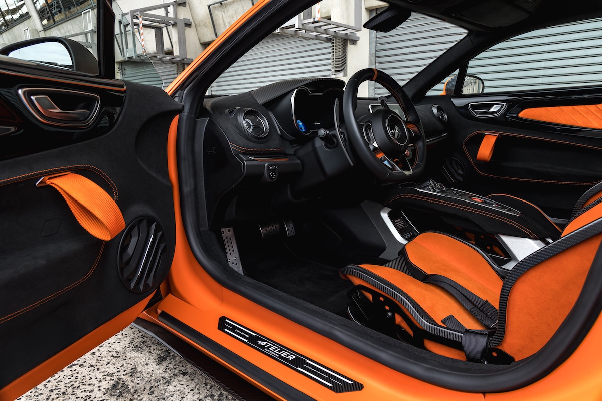 Alpine A110 R Ultime: 345 CV e personalizzazione estrema Alpine A110 R Ultime: 345 CV e personalizzazione estrema