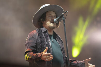 Boccone amaro per Zucchero nel 2024, la sua società chiude in perdita. I conti del cantante