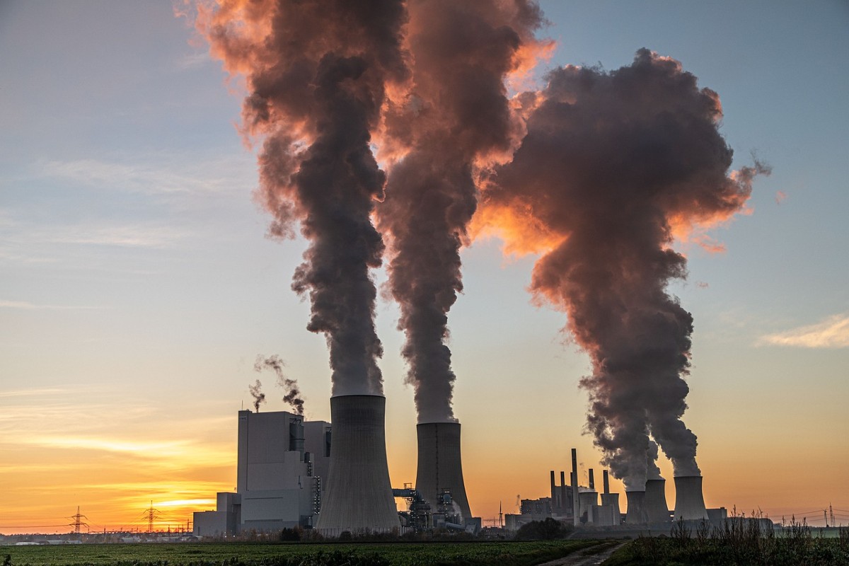 Galleria foto '“Green Deal, emissioni giù del 90% entro il 2040? Missione impossibile. L’Europa si condanna da sola e regala soldi ai rivali”' - foto 1