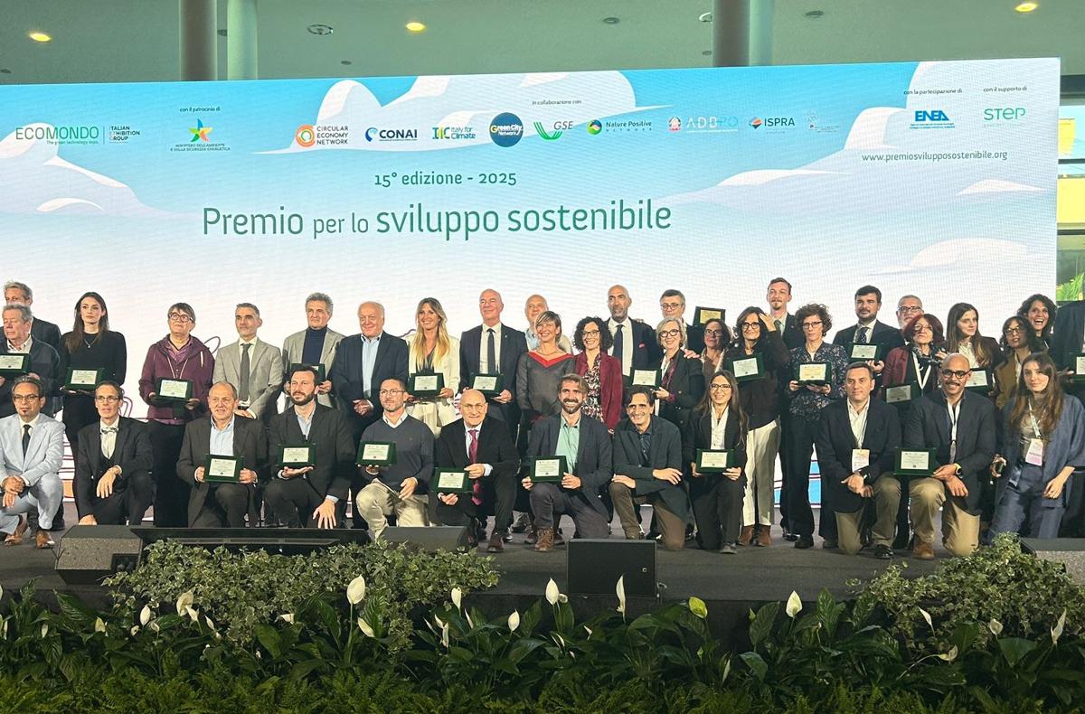 Alla Città di Bari il Premio per lo Sviluppo Sostenibile 2025 Alla Città di Bari il Premio per lo Sviluppo Sostenibile 2025