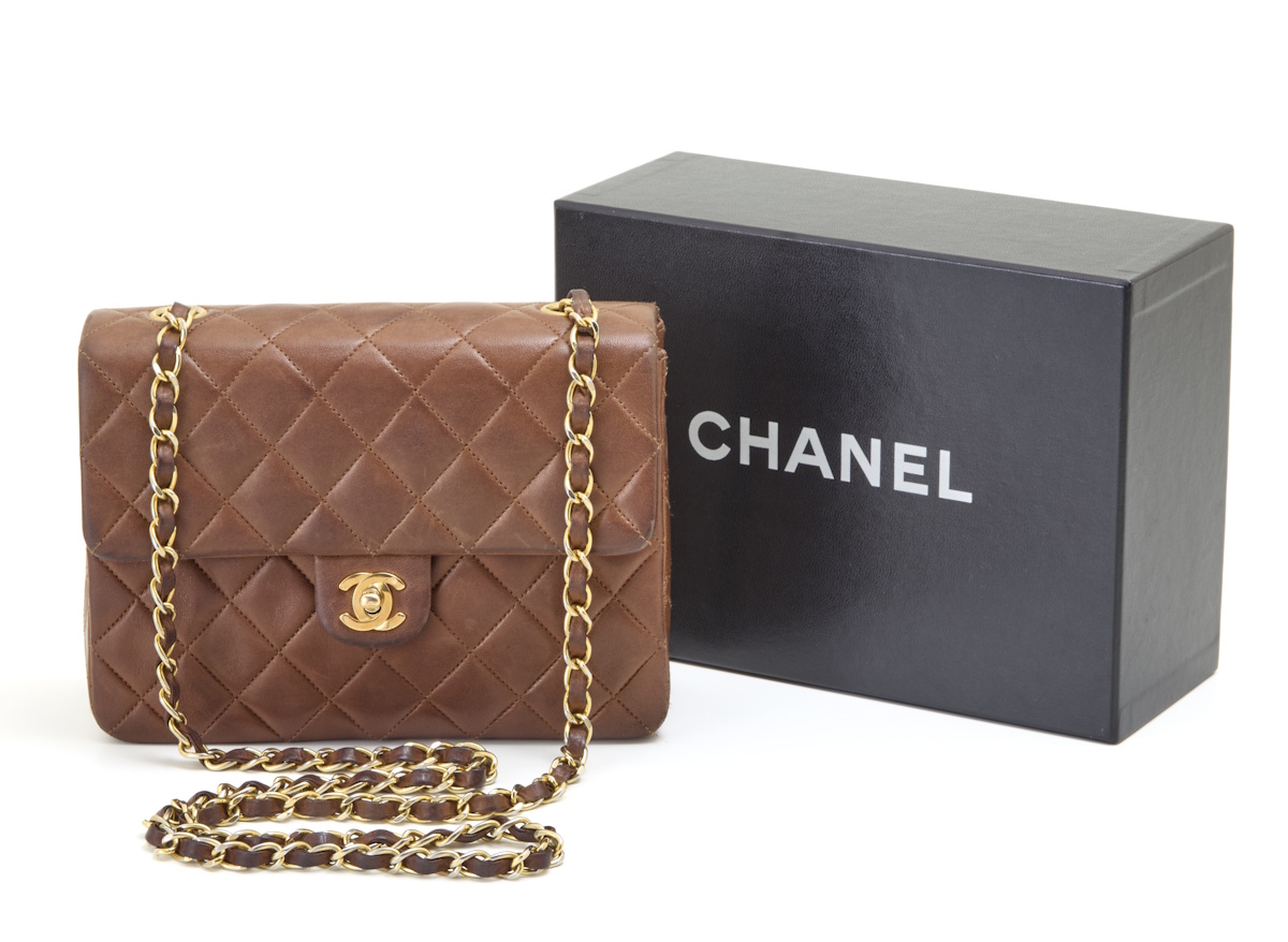 Faraone Casa D’aste: in vendita 323 lotti tra orologi vintage, borse di lusso e gioielli. C’è spazio anche per la solidarietà Faraone Casa D’aste: in vendita 323 lotti tra orologi vintage, borse di lusso e gioielli. C’è spazio anche per la solidarietà