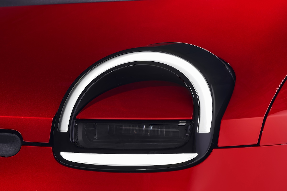 Nuova Renault Twingo E-Tech: citycar elettrica con ADAS e design smart Nuova Renault Twingo E-Tech: citycar elettrica con ADAS e design smart