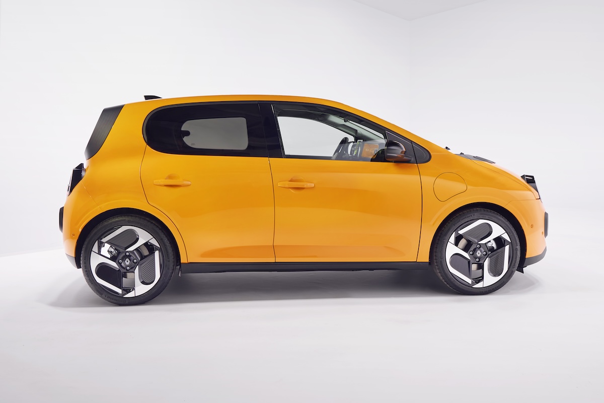 Nuova Renault Twingo E-Tech: citycar elettrica con ADAS e design smart Nuova Renault Twingo E-Tech: citycar elettrica con ADAS e design smart
