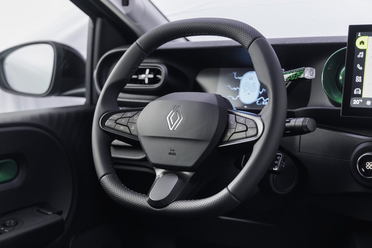 Nuova Renault Twingo E-Tech: citycar elettrica con ADAS e design smart Nuova Renault Twingo E-Tech: citycar elettrica con ADAS e design smart
