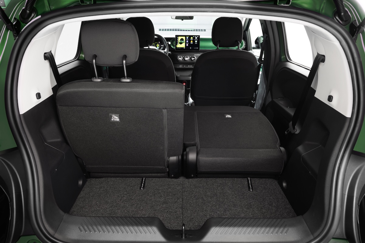 Nuova Renault Twingo E-Tech: citycar elettrica con ADAS e design smart Nuova Renault Twingo E-Tech: citycar elettrica con ADAS e design smart