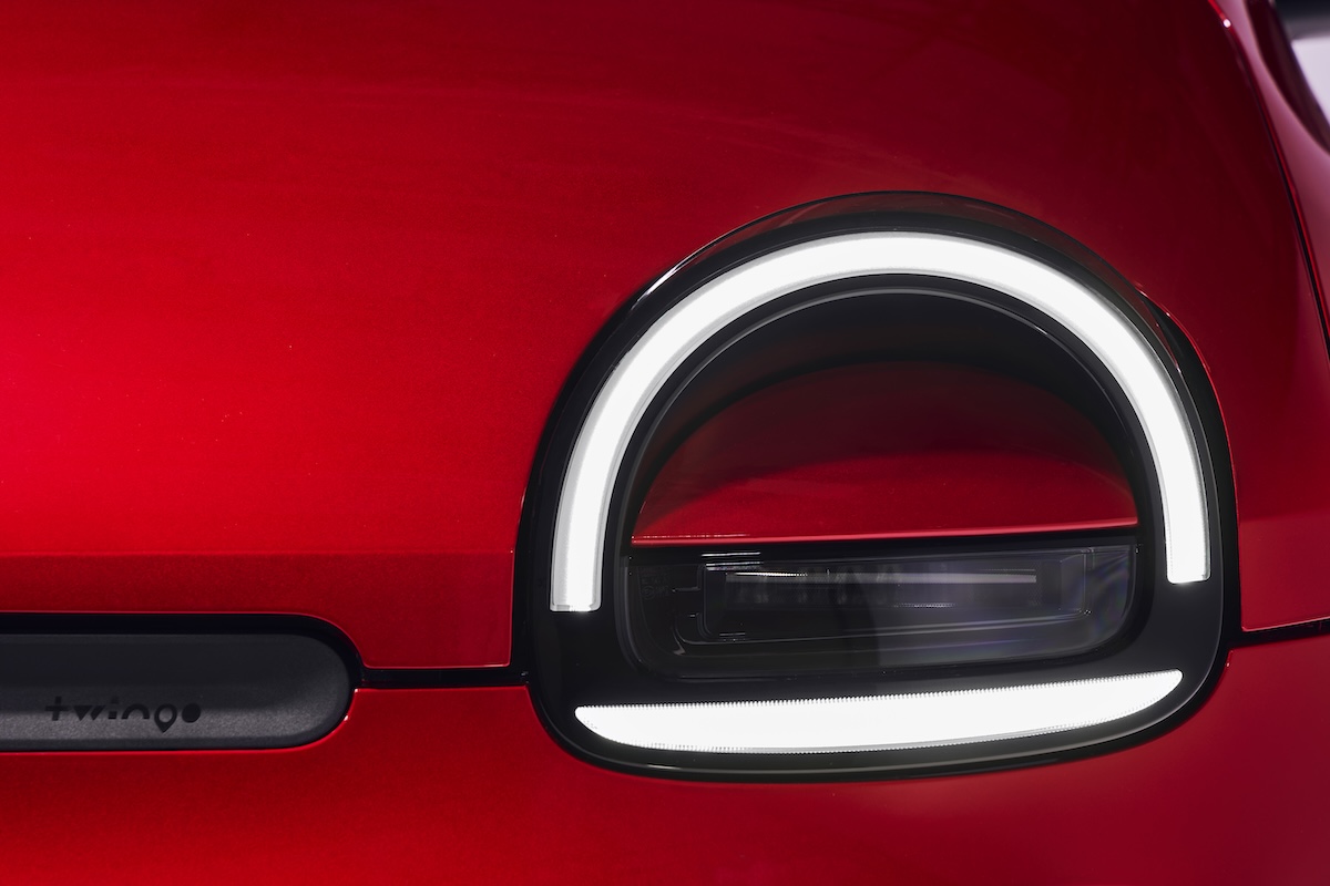 Nuova Renault Twingo E-Tech: citycar elettrica con ADAS e design smart Nuova Renault Twingo E-Tech: citycar elettrica con ADAS e design smart
