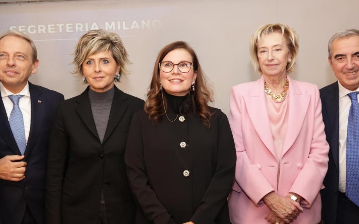 Milano bloccata dall’inchiesta urbanistica, Forza Italia: “Un commissario per sbloccare i cantieri” Milano bloccata dall’inchiesta urbanistica, Forza Italia: “Un commissario per sbloccare i cantieri”